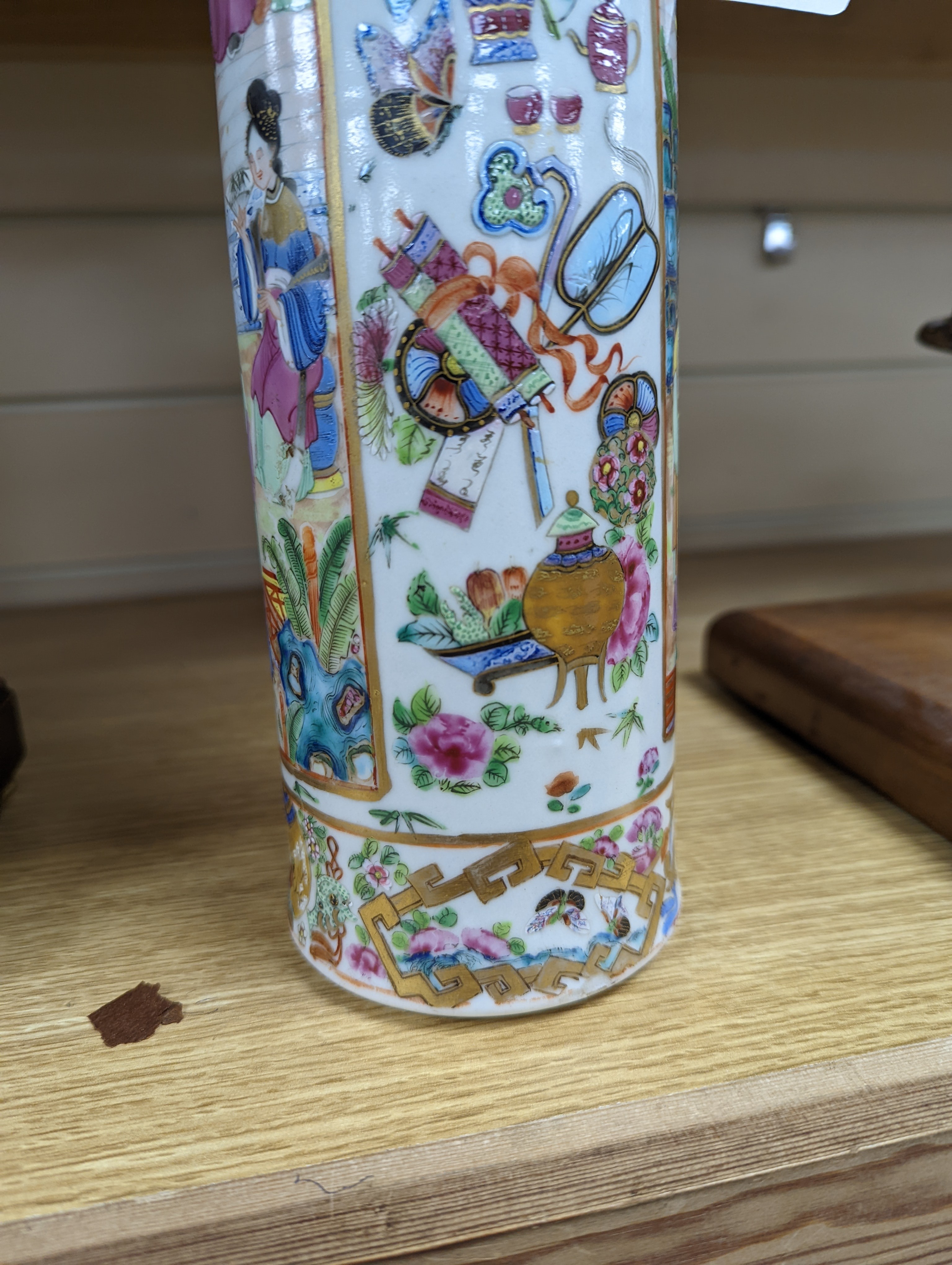 A Chinese famille rose cylindrical vase, 19th century, 31cm